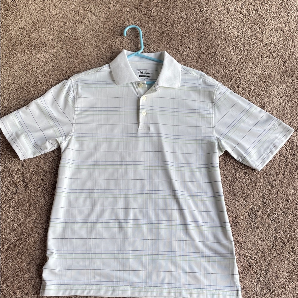 This is a Walter Hagen essentials golf polo shirt.
